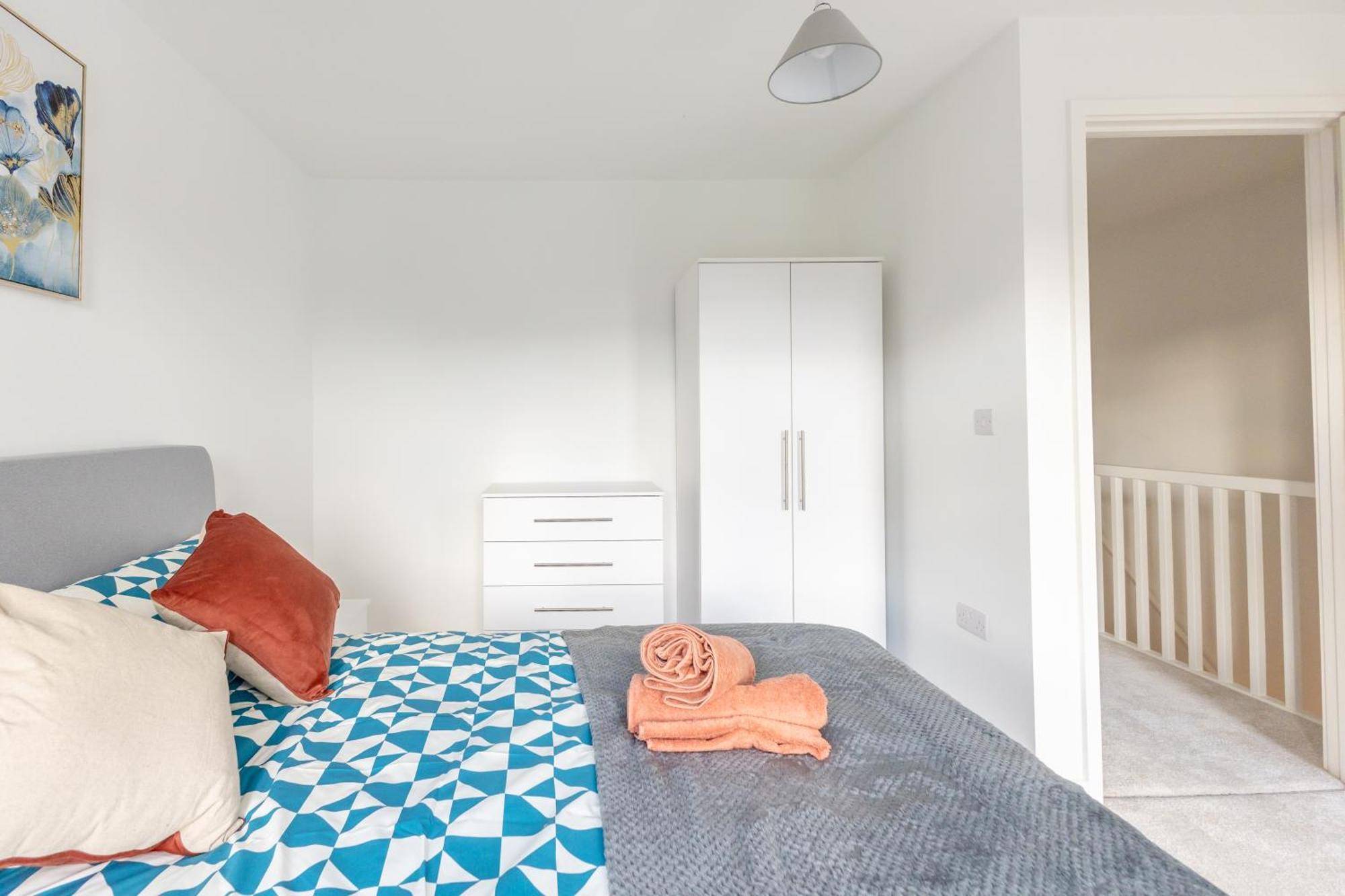 Stunning Modern 3 Bedroom Townhouse - Perfect Getaway Manchester Exterior photo