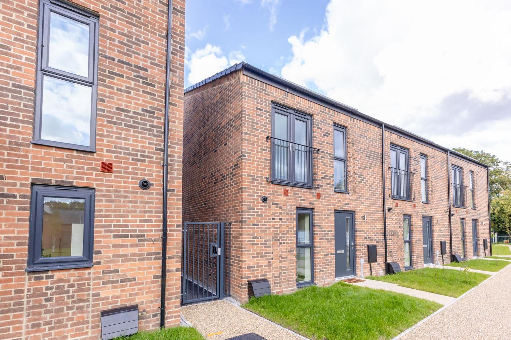 Stunning Modern 3 Bedroom Townhouse - Perfect Getaway Manchester Exterior photo